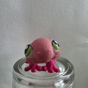Littlest Pet Shop Hot Pink and Green Spotted Gecko Lizard #1455 Green Eyes